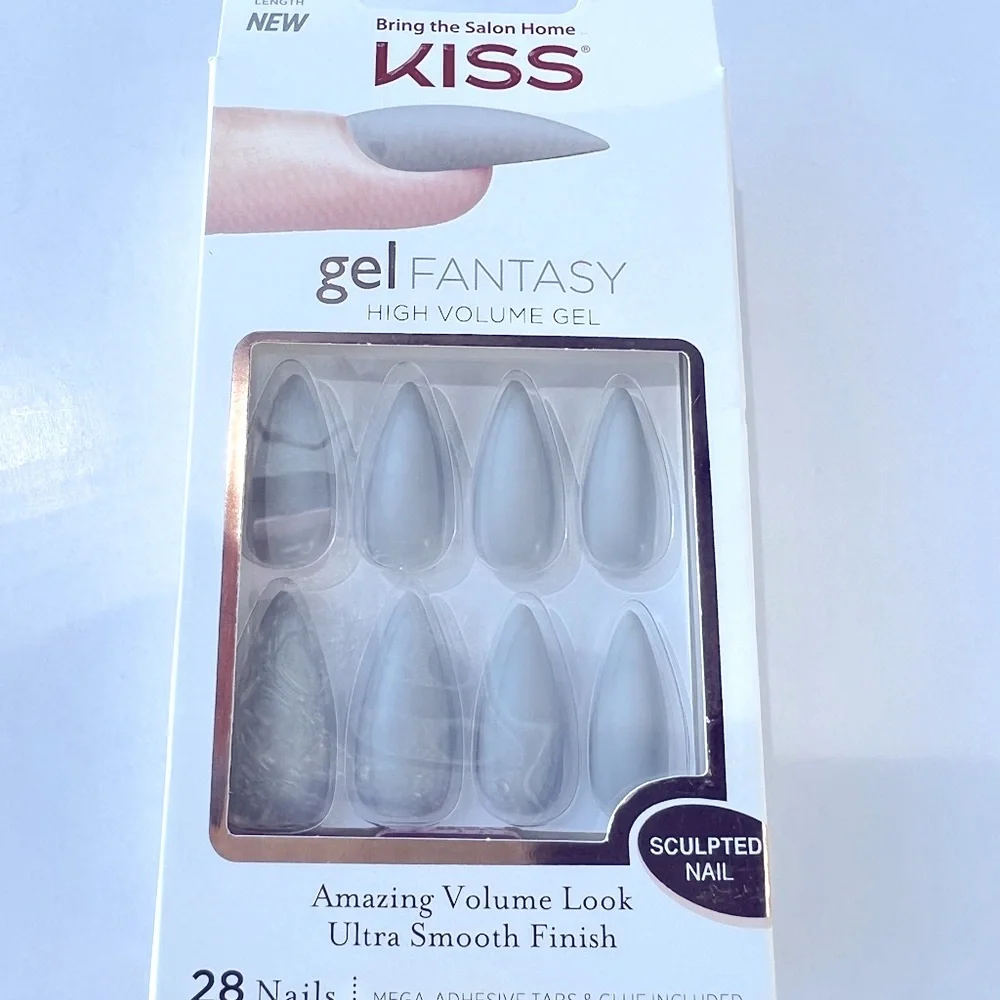 KISS Gel Fantasy High Volume Gel Nails